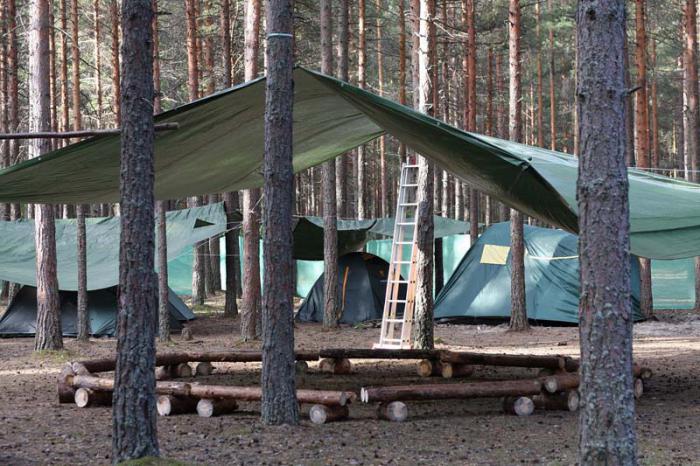 אוהל מחנאות באזור לנינגרד